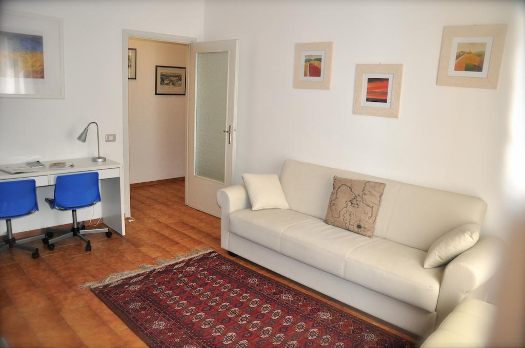 Apartment Parmense Rom bilde